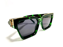 Load image into Gallery viewer, President V1 - Emerald