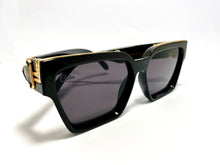 Load image into Gallery viewer, President V1 - Manhattan